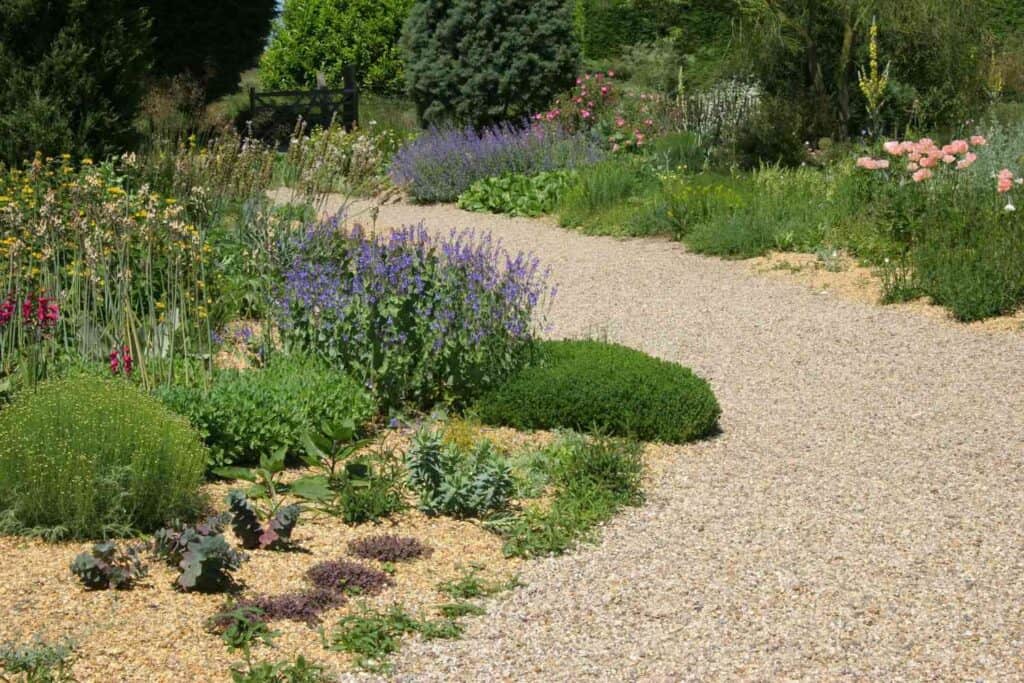 gravel garden trends
